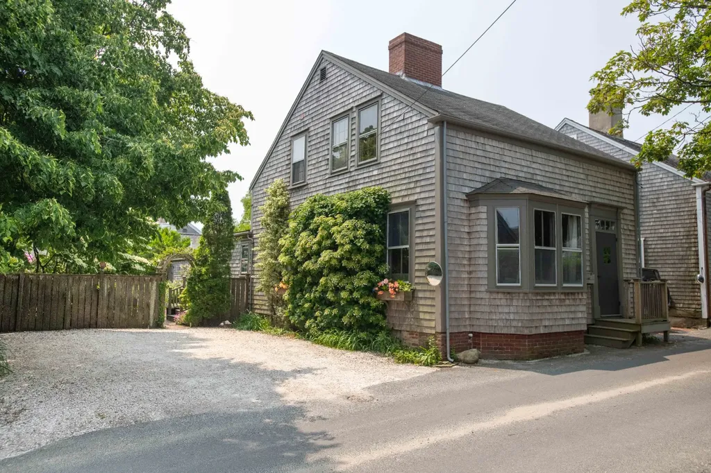 2 York Street Nantucket MA 02554