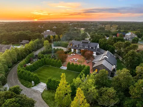 59 South Shore Road & 14/14r Tripp Drive Nantucket MA 02554