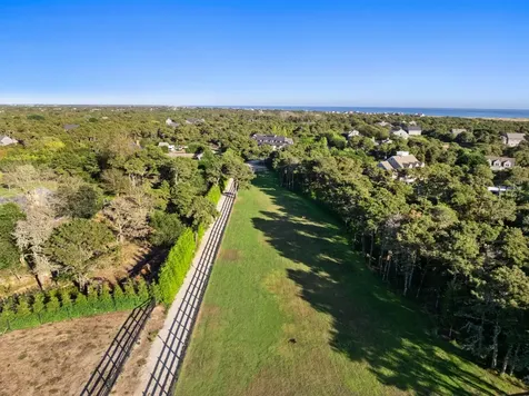59 South Shore Road & 14/14r Tripp Drive Nantucket MA 02554