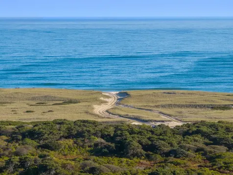 59 South Shore Road & 14/14r Tripp Drive Nantucket MA 02554