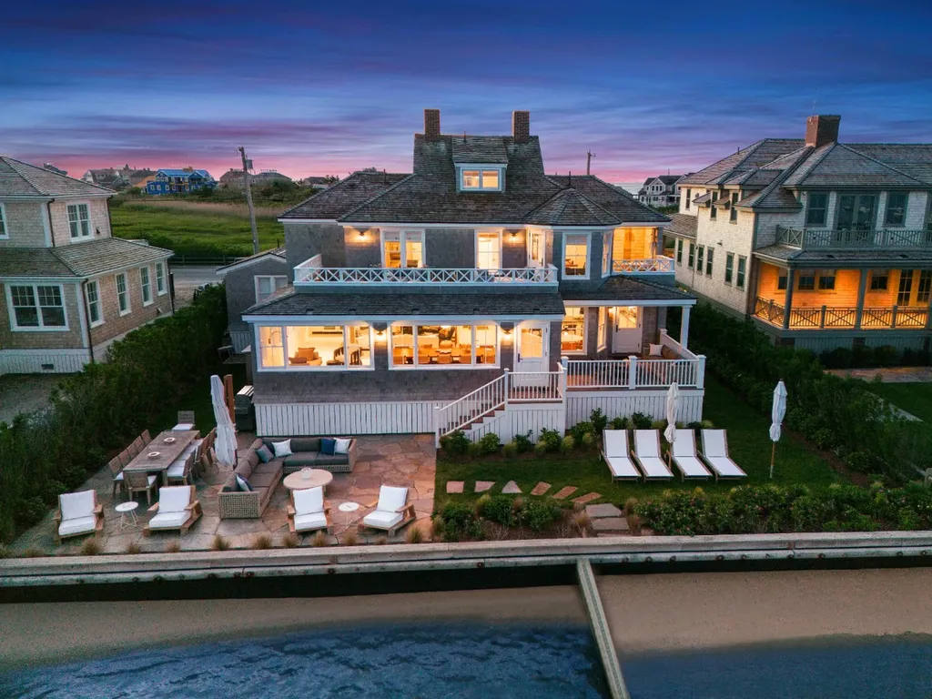 36 Easton Street Nantucket MA 02554