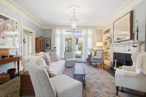 19 Orange Street Nantucket MA 02554