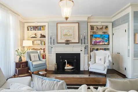 19 Orange Street Nantucket MA 02554