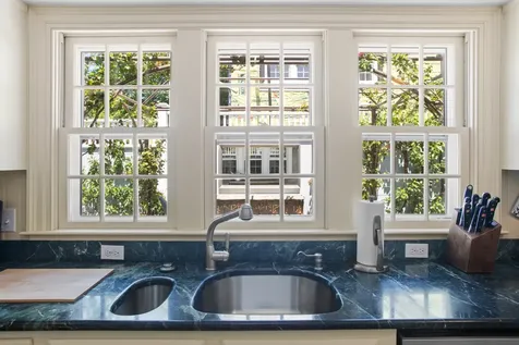 19 Orange Street Nantucket MA 02554