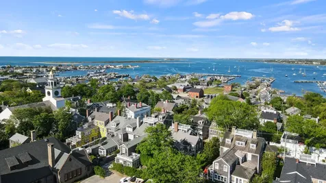 19 Orange Street Nantucket MA 02554