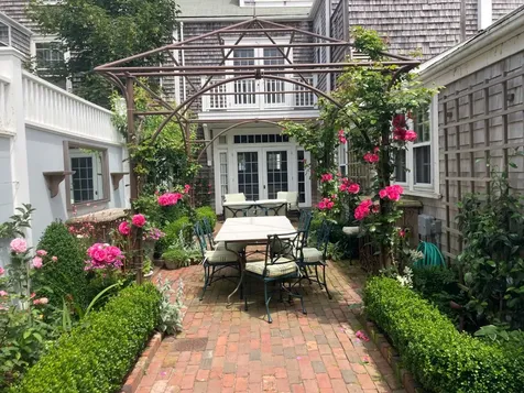 19 Orange Street Nantucket MA 02554