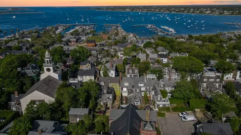 19 Orange Street Nantucket MA 02554