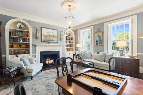 19 Orange Street Nantucket MA 02554