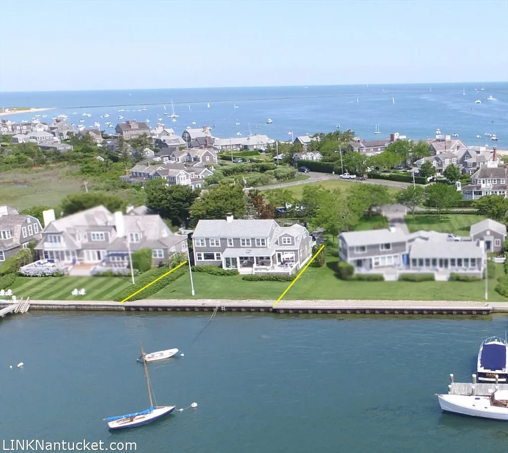 26 Easton Street Nantucket MA 02554