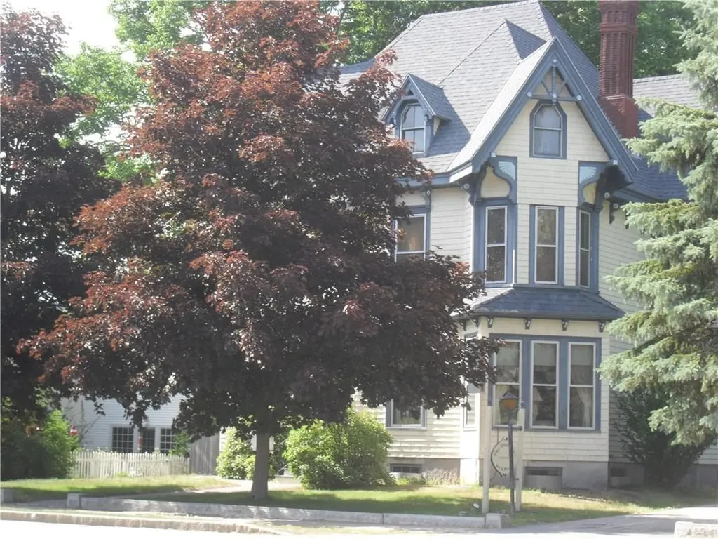 42 Pleasant Street Brunswick ME 04011