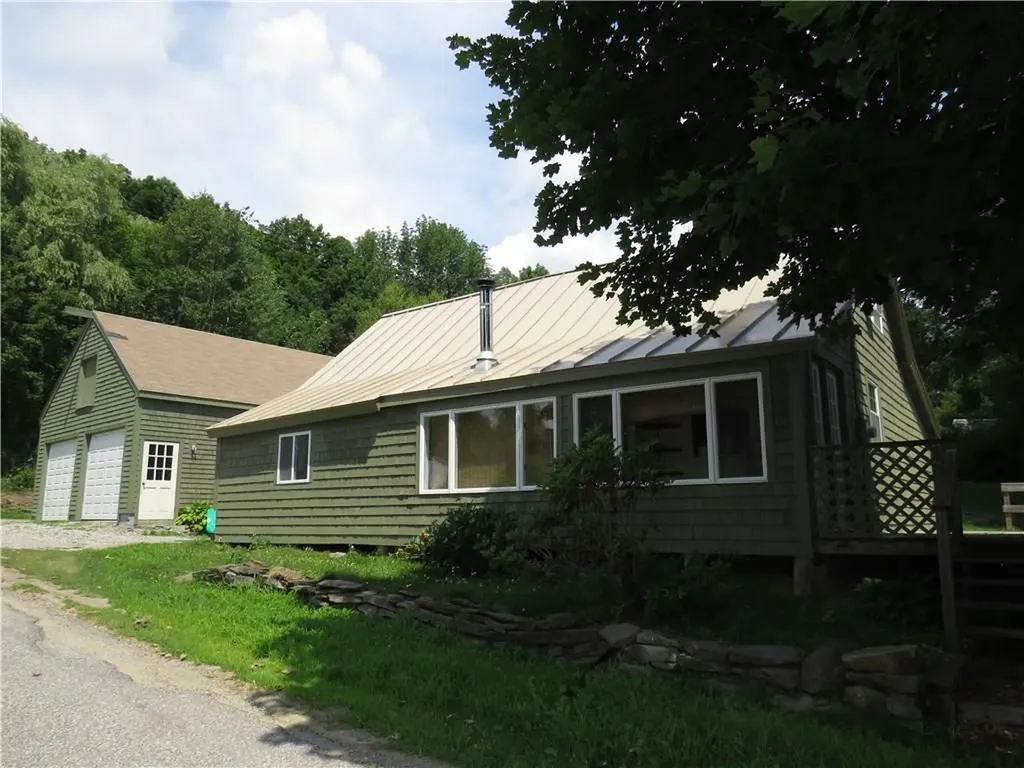 9 Town Hill Road Appleton ME 04862