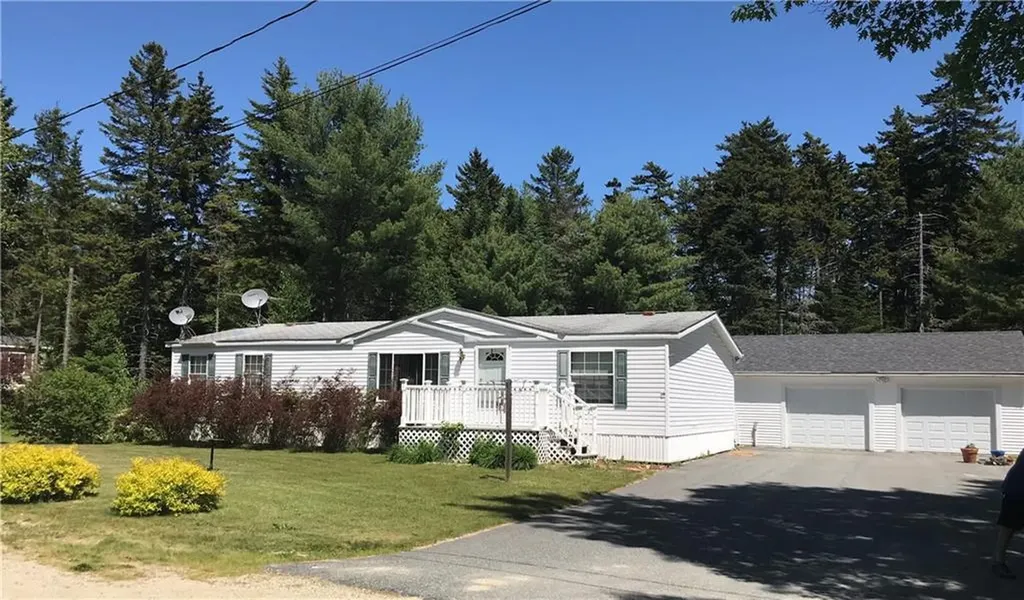 19 Winsor Lane Blue Hill ME 04614
