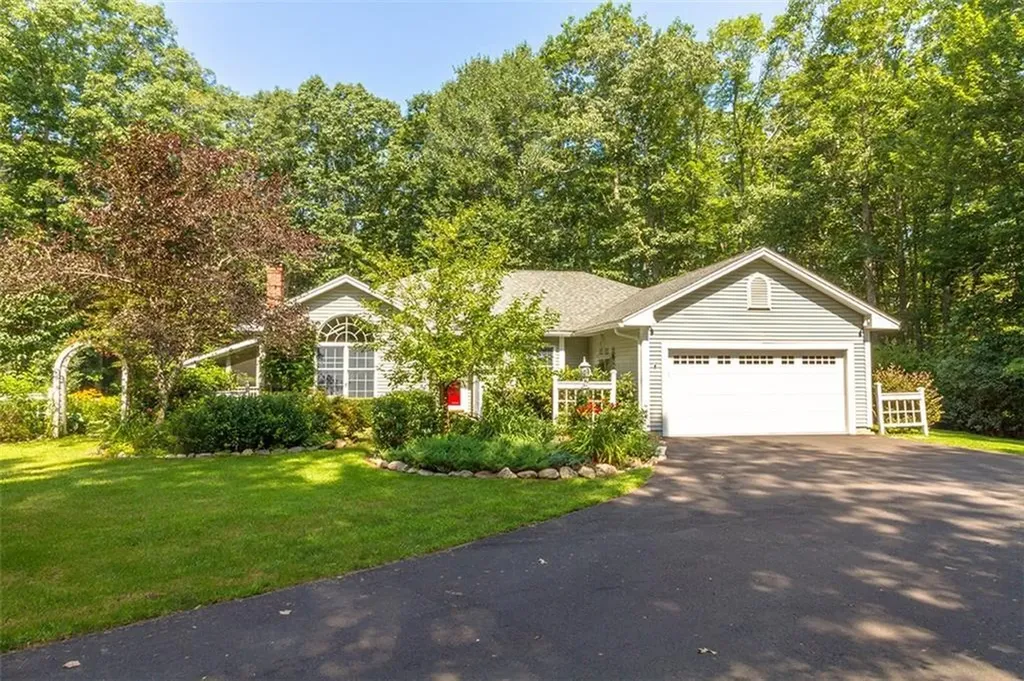 5 Legrand Drive Camden ME 04843