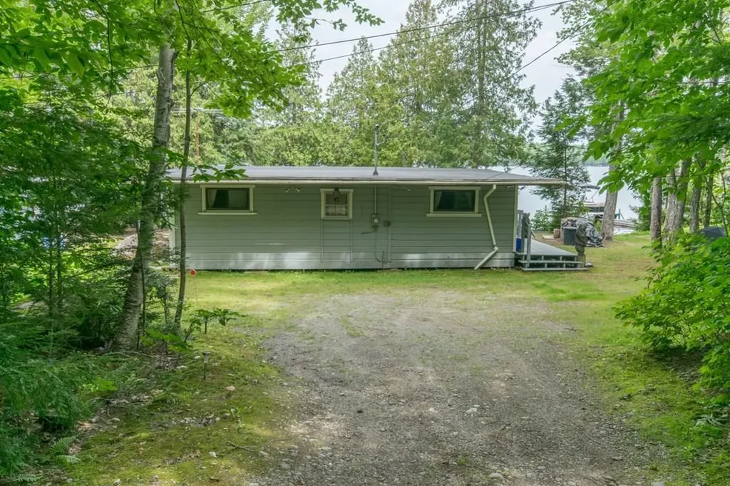 418 Stanhope Mill Road Lincoln ME 04457