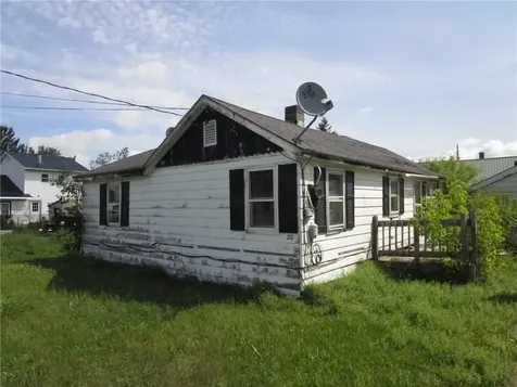20 Caron Street Presque Isle ME 04769