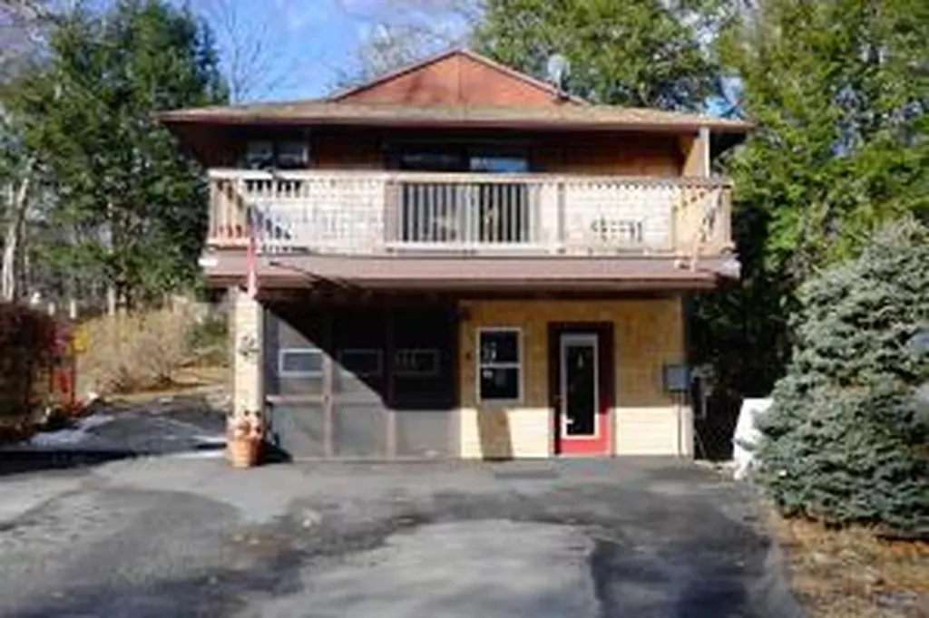 18 Woodland Road Camden ME 04843