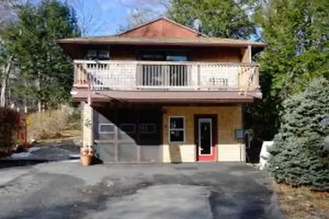 18 Woodland Road Camden ME 04843