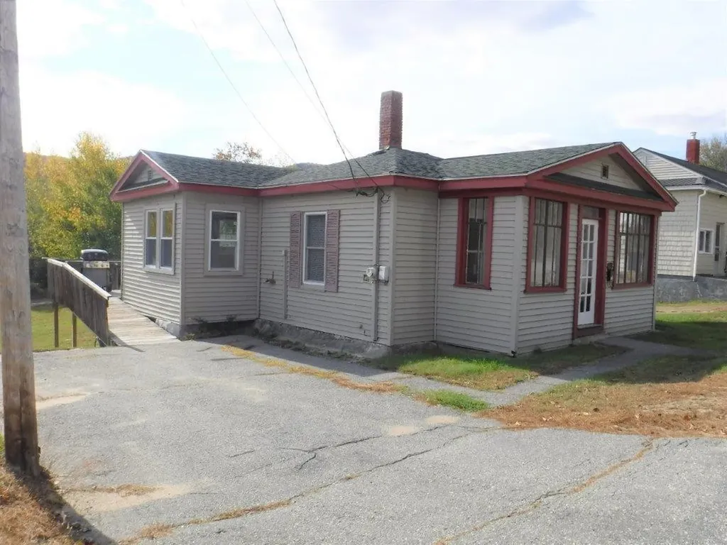 333 Maple Street Rumford ME 04276