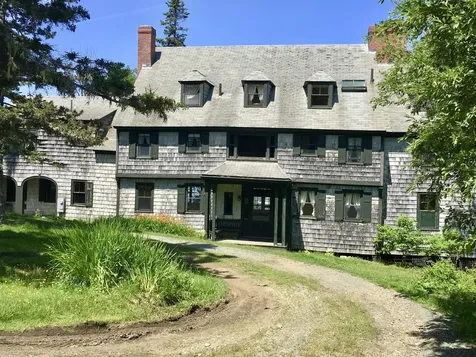 33 Crabtree Point Road North Haven ME 04853