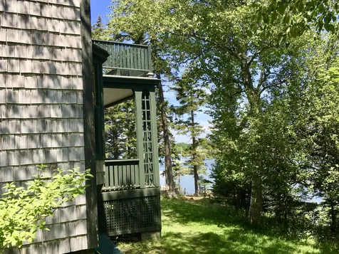 33 Crabtree Point Road North Haven ME 04853