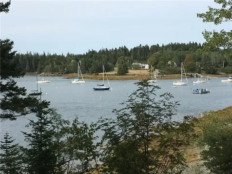 33 Crabtree Point Road North Haven ME 04853