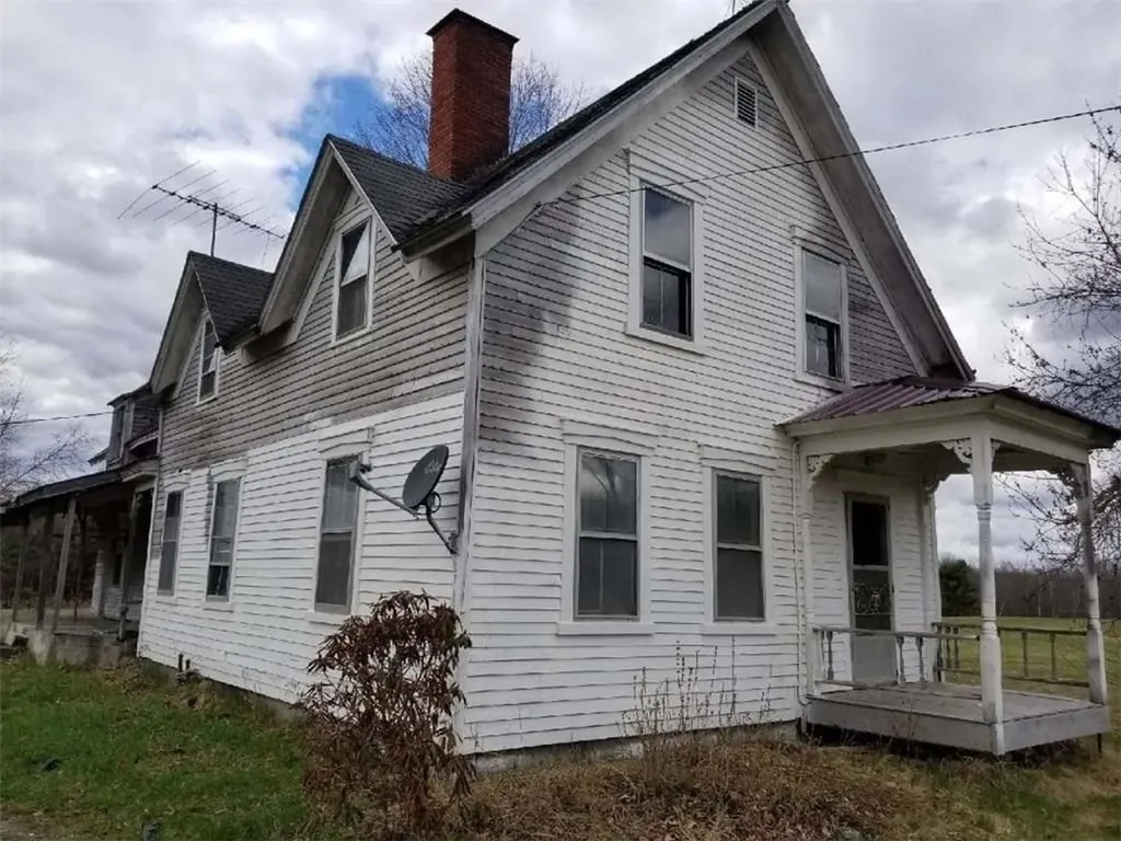41 Mullen Road Newport ME 04953