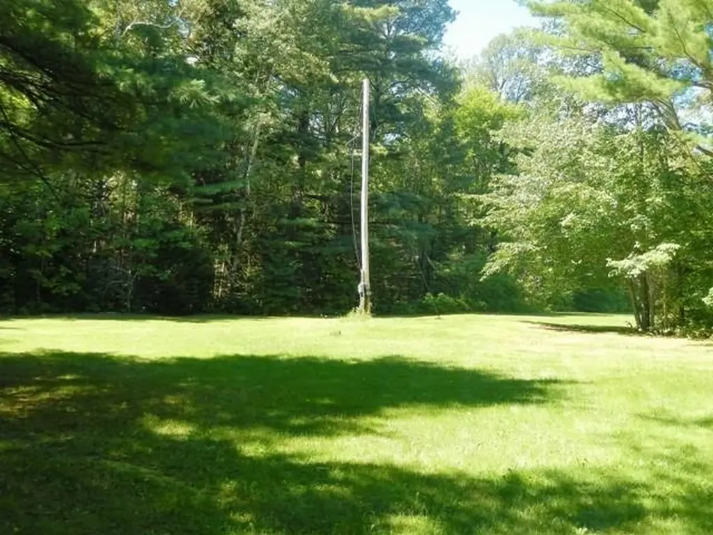 504 Lee Road Lincoln ME 04457