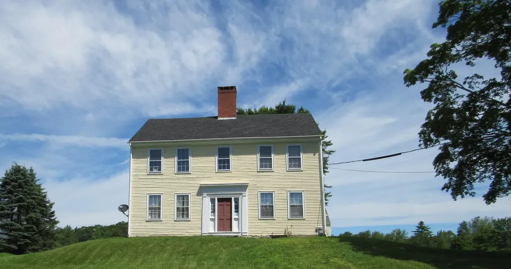 16 Shibles Lane Thomaston ME 04861