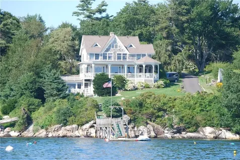 17 Hahn Cove Road Boothbay Harbor ME 04575
