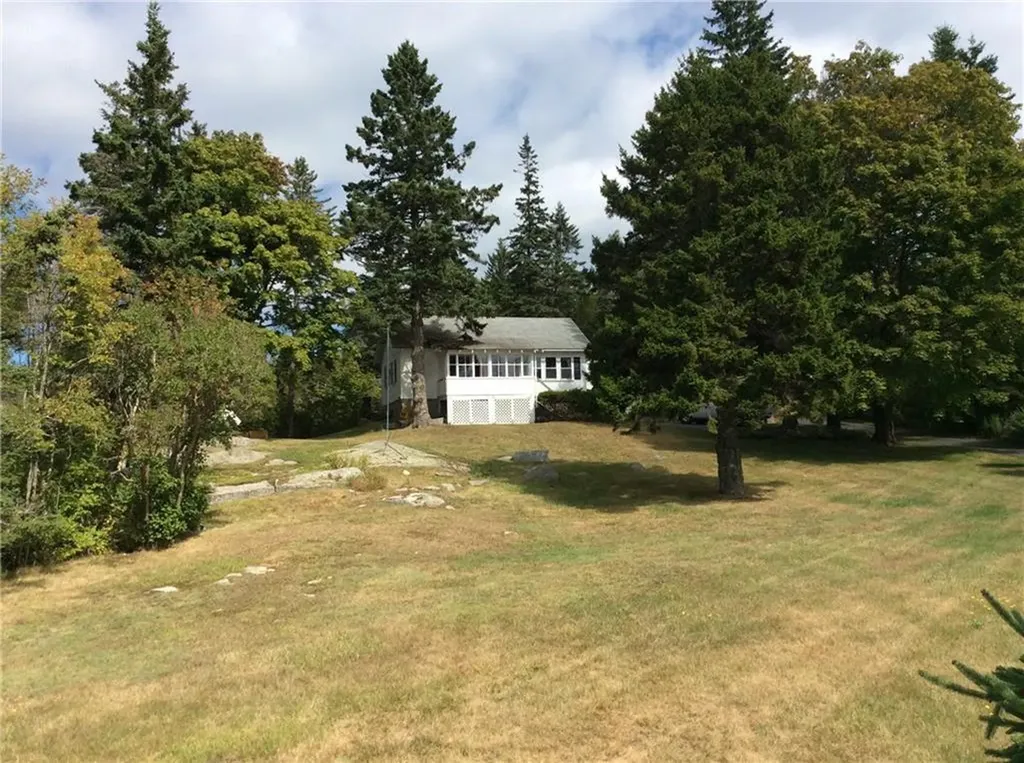 8 Granite Street South Thomaston ME 04858