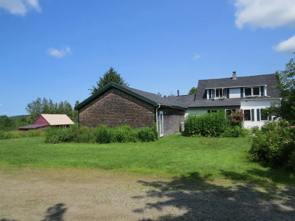 48 Monroe Road Searsport ME 04974
