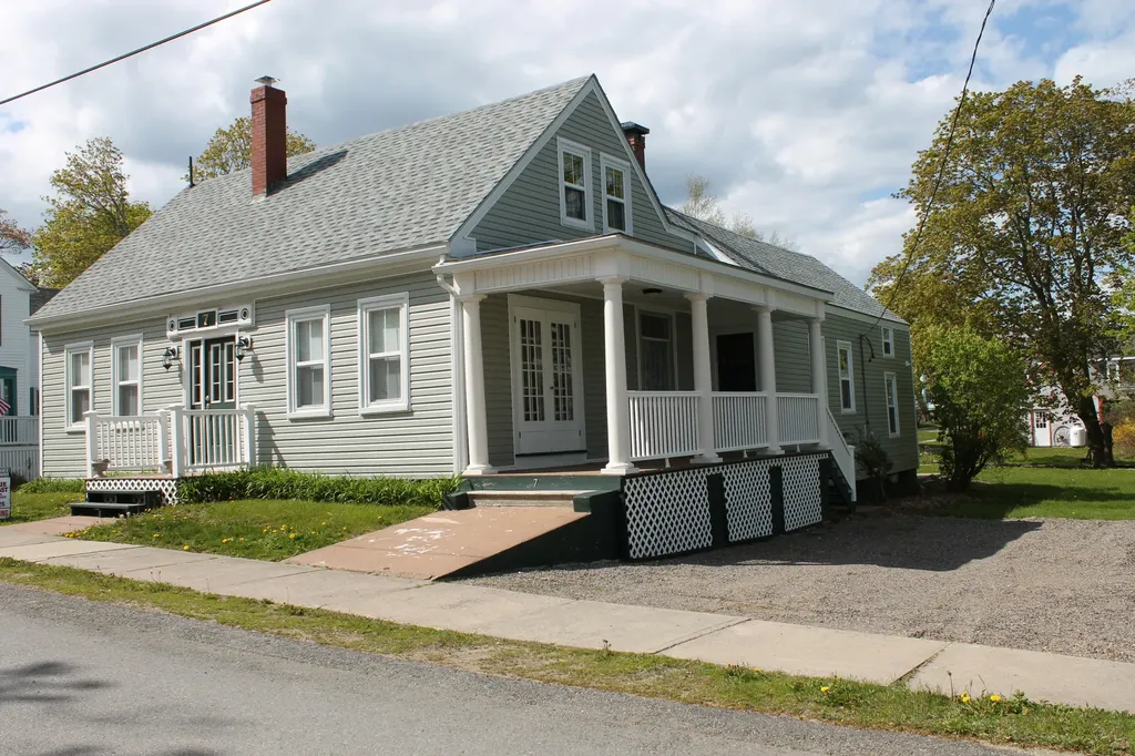 7 Shackford Street Eastport ME 04631