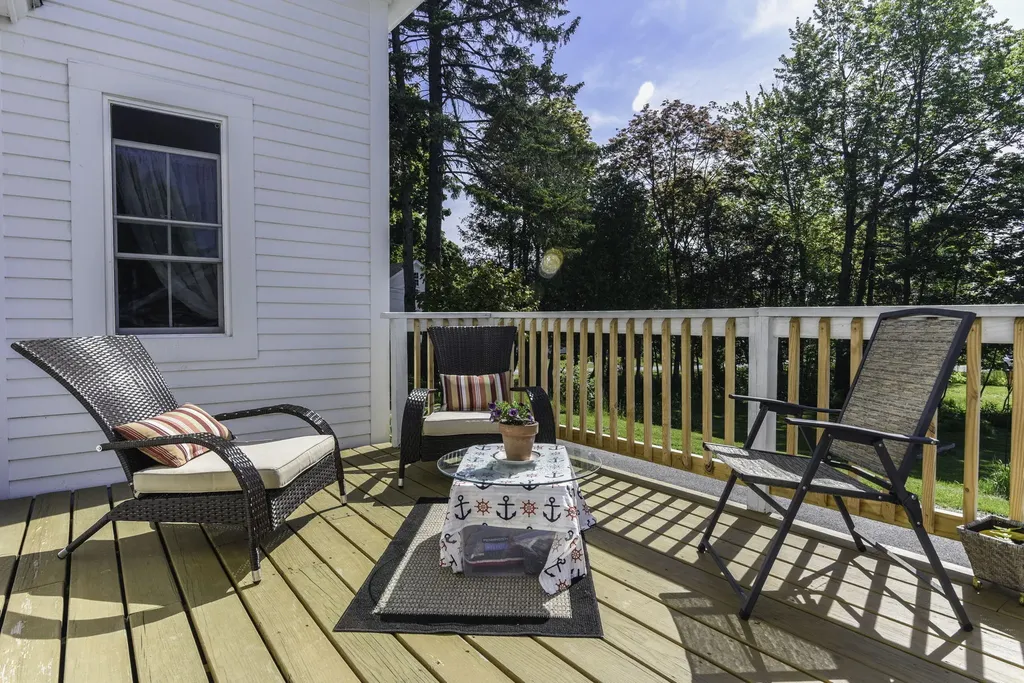 21 Parsonage Street Winterport ME 04496