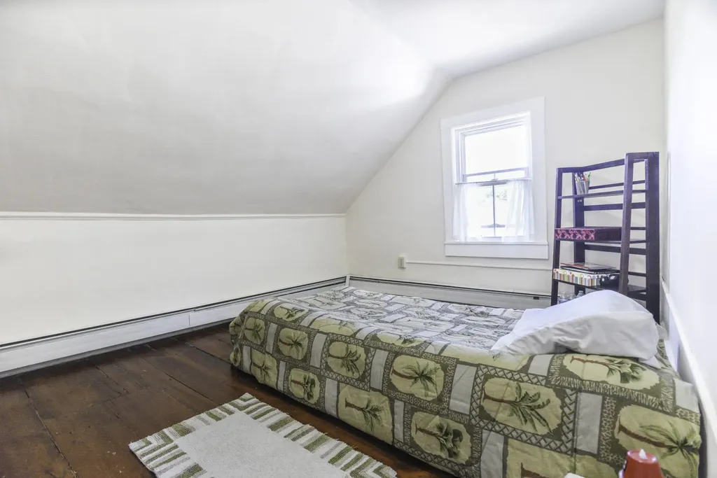 21 Parsonage Street Winterport ME 04496