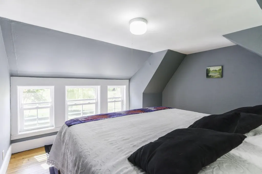 21 Parsonage Street Winterport ME 04496