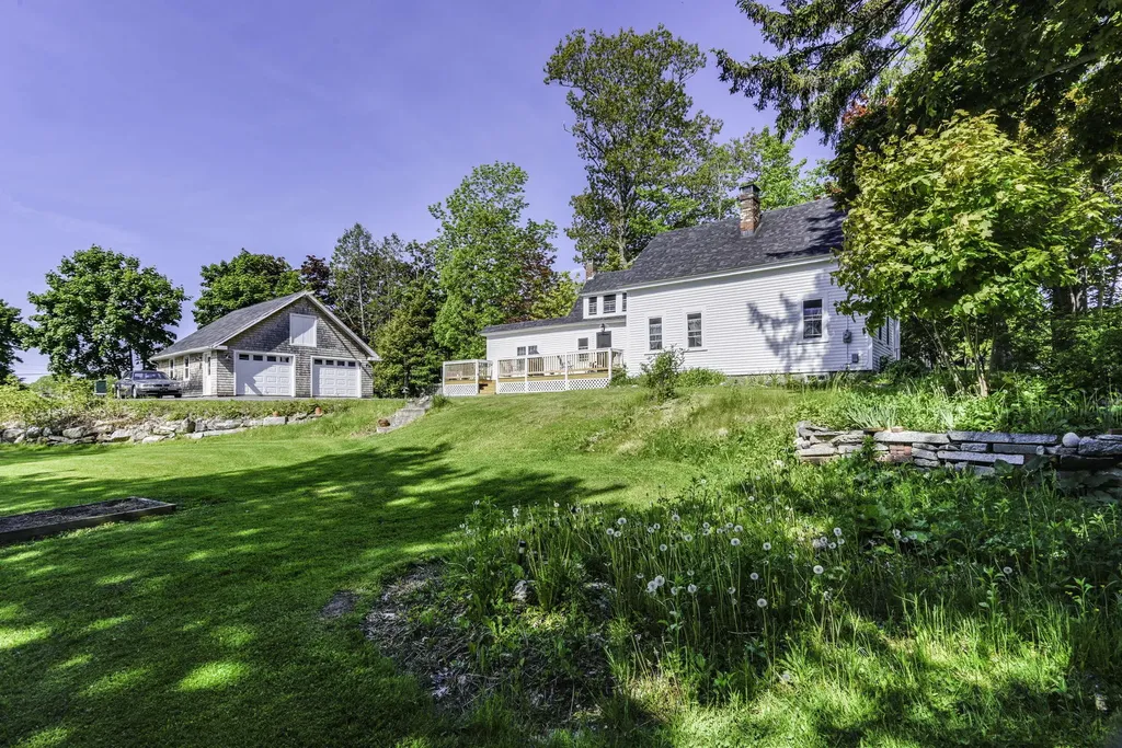 21 Parsonage Street Winterport ME 04496