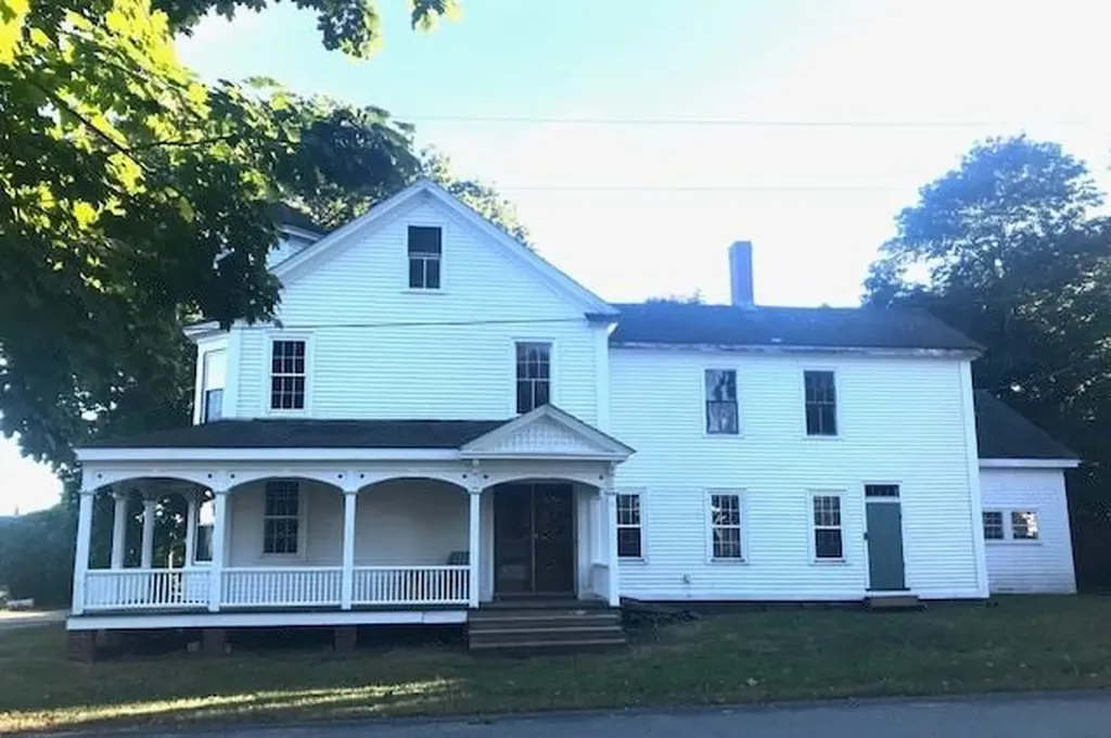 10 Shackford Street Eastport ME 04631