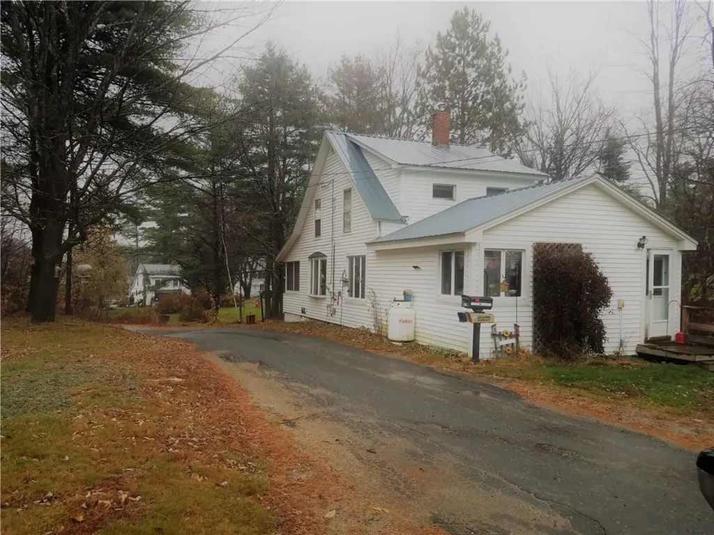 10 Greenleaf Street Wilton ME 04294