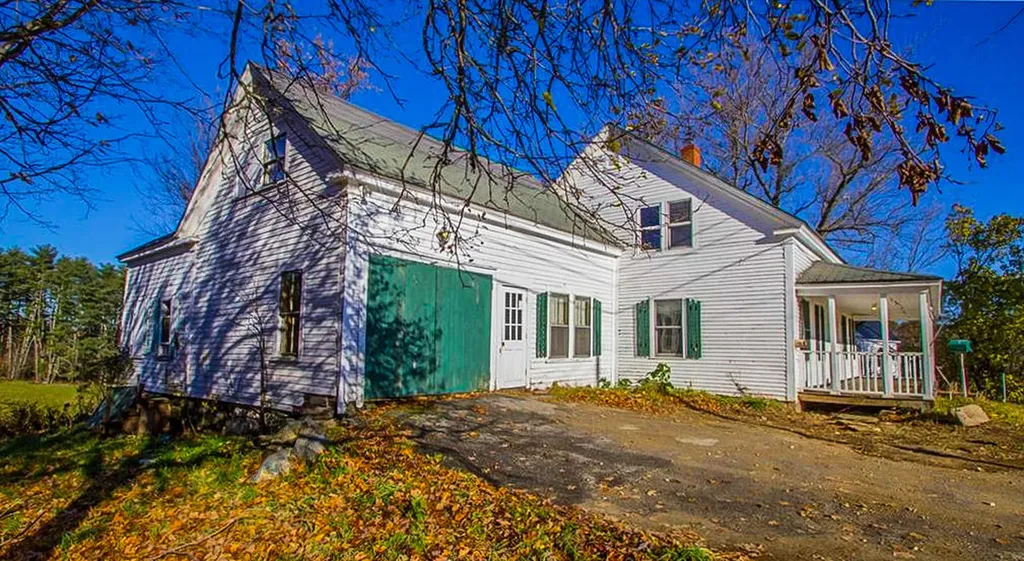 92 Mills Road Whitefield ME 04353