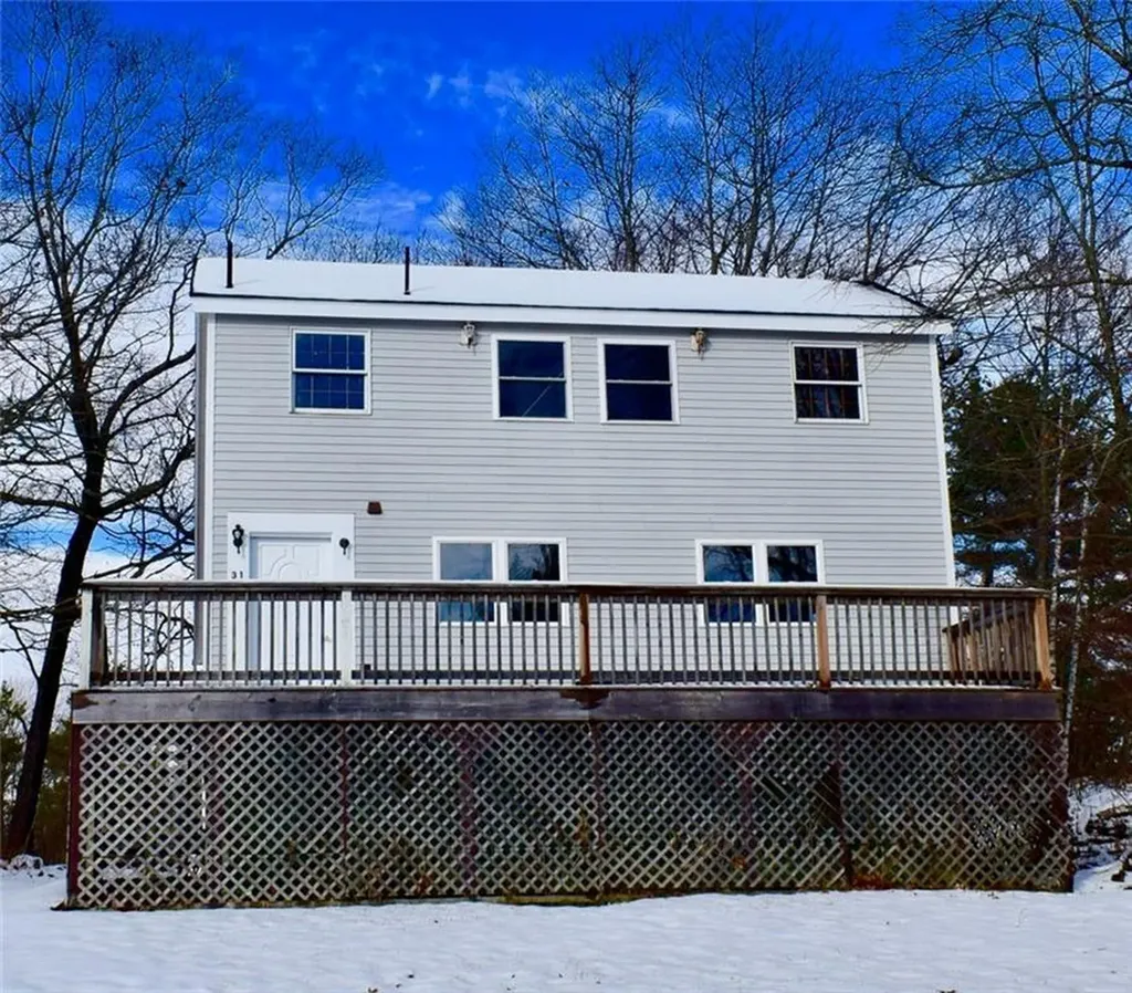 31 Kermit Lane Thomaston ME 04861