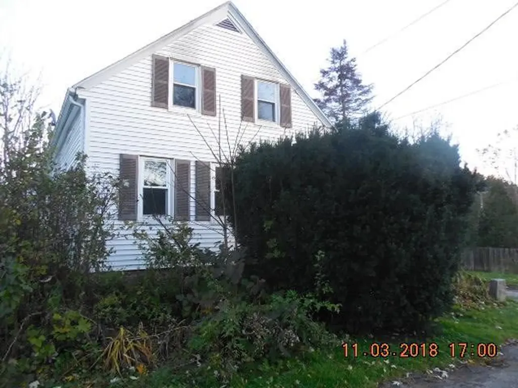 16 Pleasant Street South Berwick ME 03908
