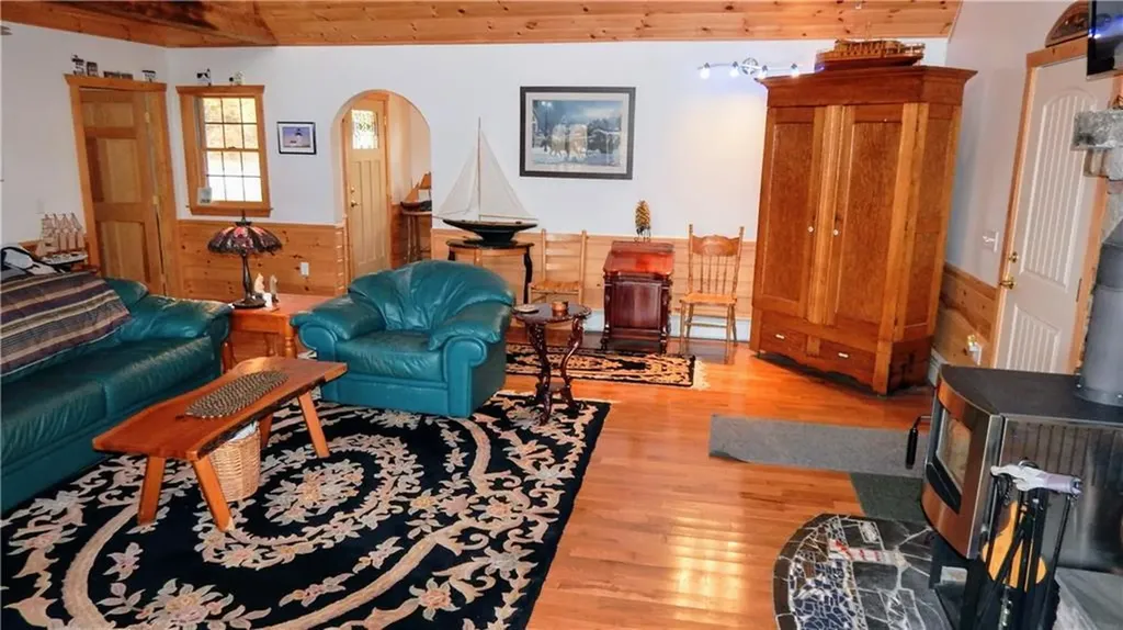 3 Pond Road Abbot ME 04406