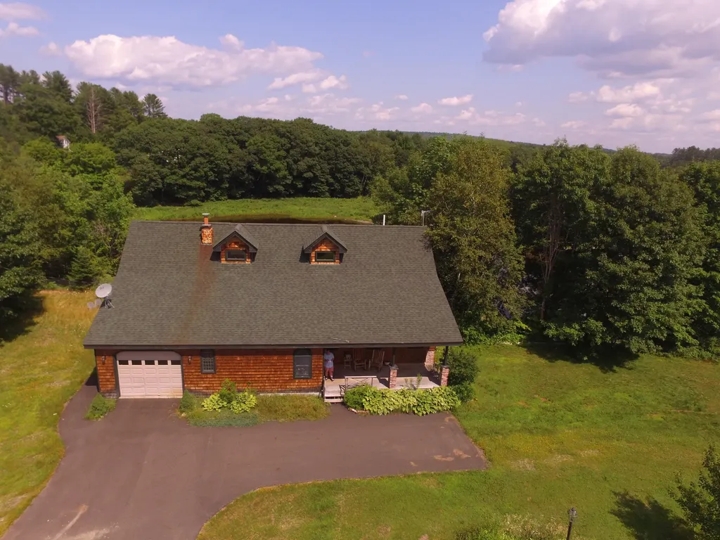 3 Pond Road Abbot ME 04406