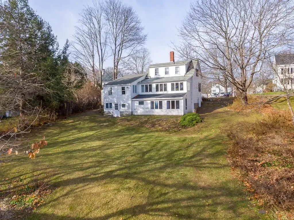 15 Glidden Street Newcastle ME 04553