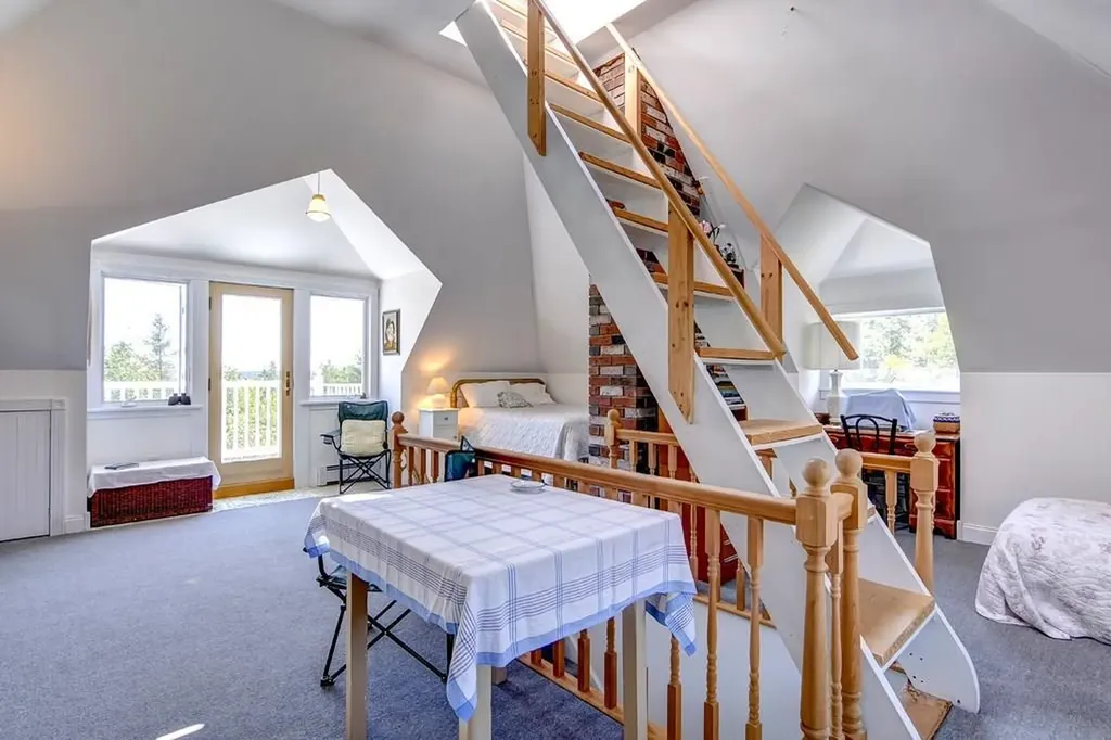 1307 Newbury Neck Road Surry ME 04684