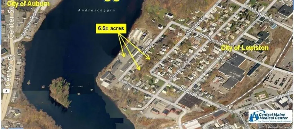10 Avon Street Lewiston ME 04240