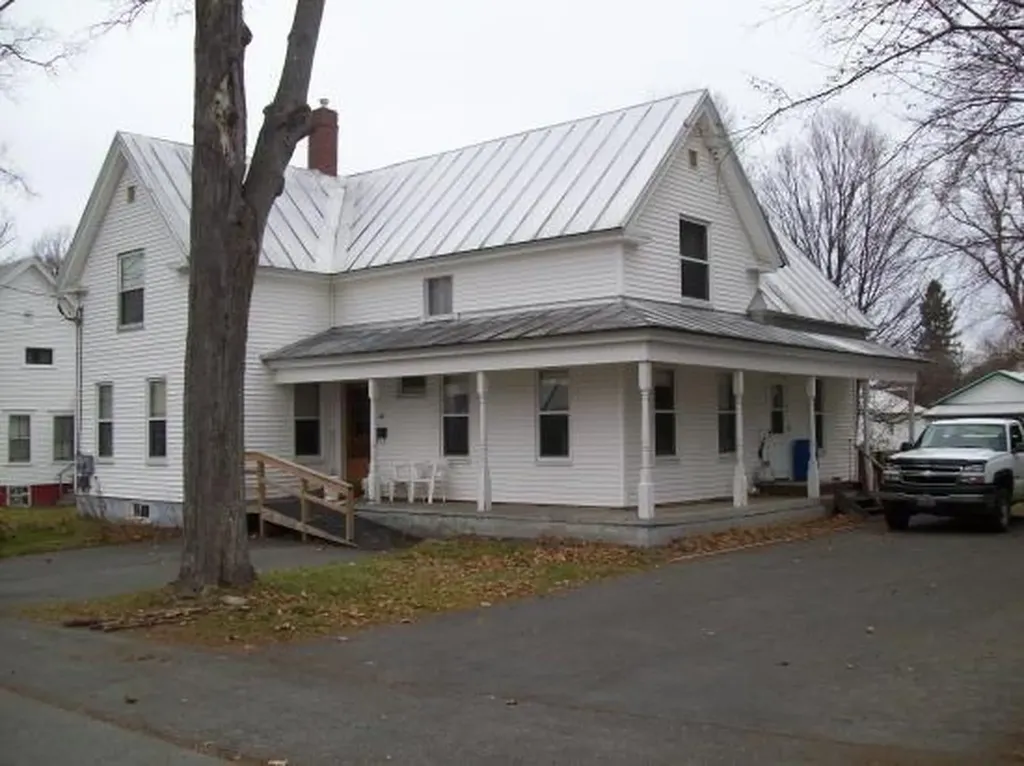 26&28 Heald Street Madison ME 04950