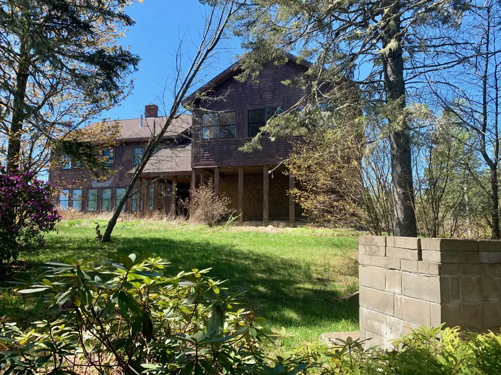 957 N Lubec Road Lubec ME 04652