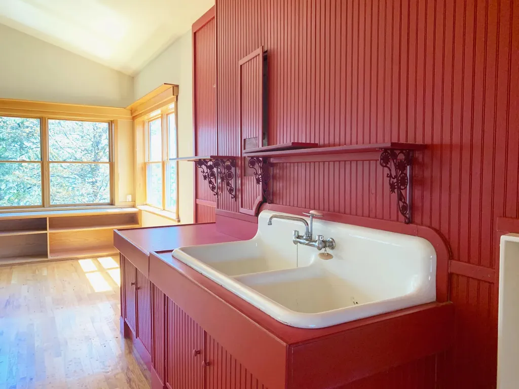 957 N Lubec Road Lubec ME 04652