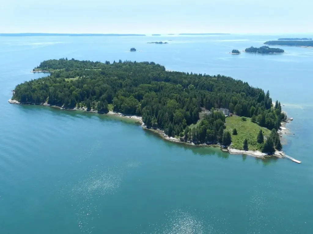 6 White Island Deer Isle ME 04627